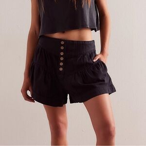NWT We The Free Fleur Denim Shorts - Black Sz Medium